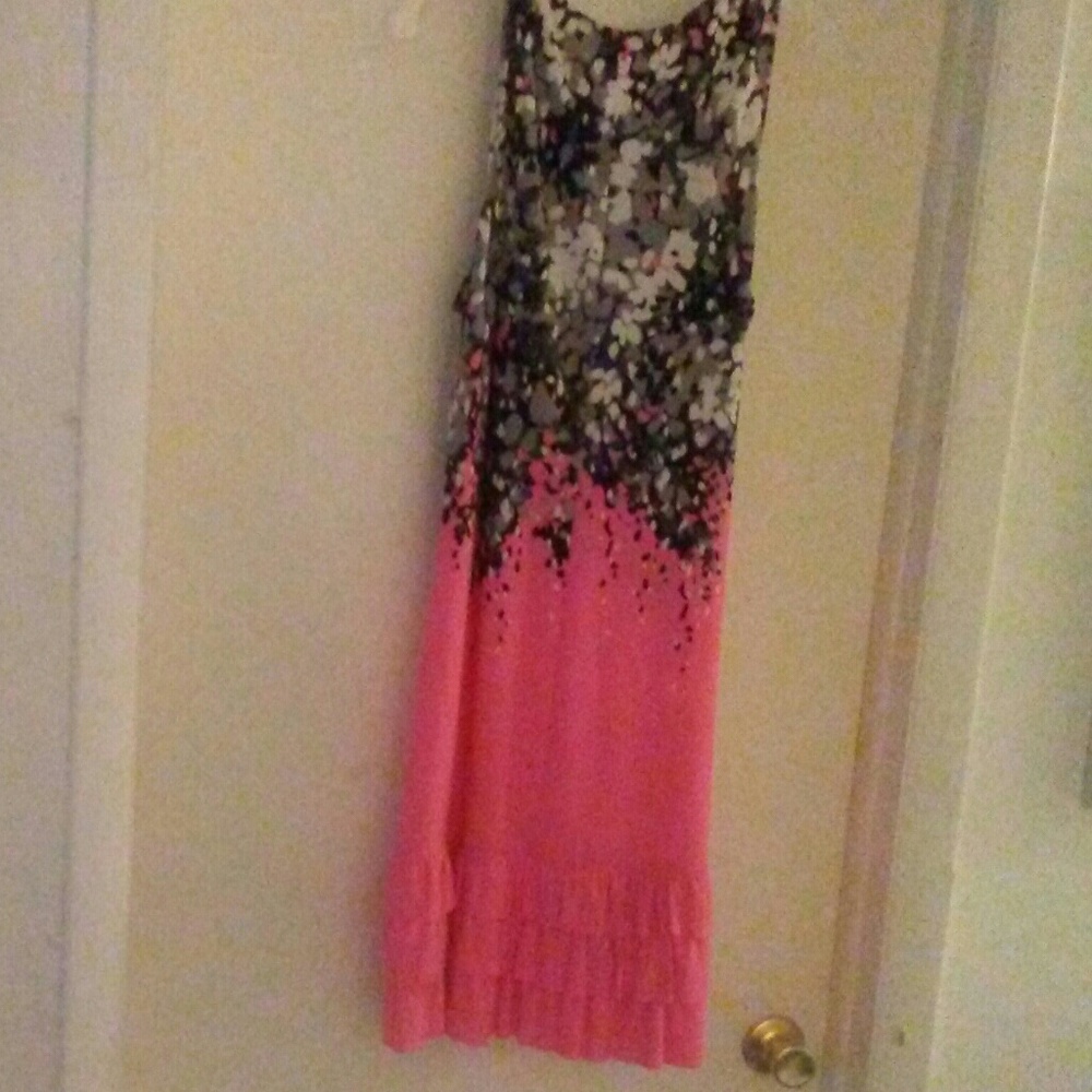 Dress - Picture 5 of 5